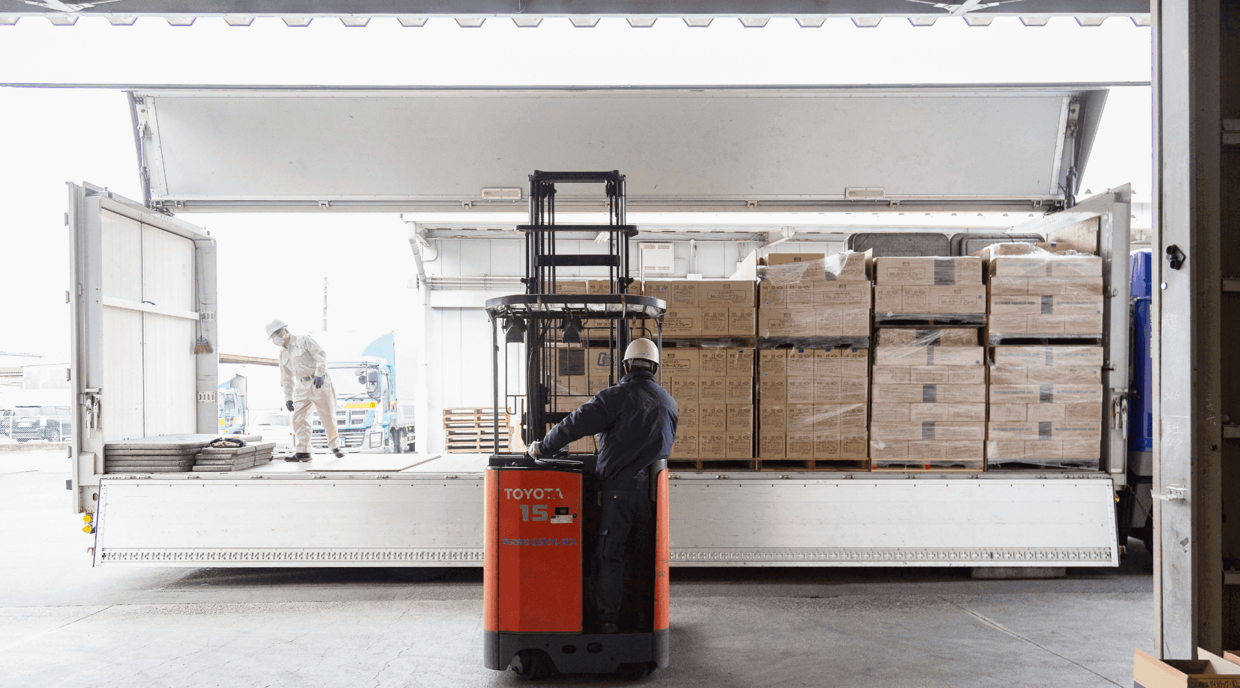 創業50年を誇る運送企業に新たな「表情」を